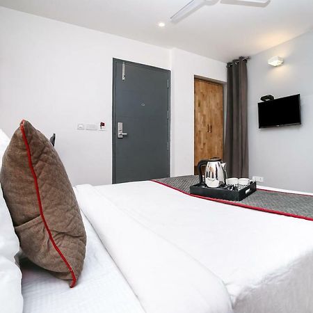Oyo Townhouse 033 Siri Fort New Delhi Ngoại thất bức ảnh